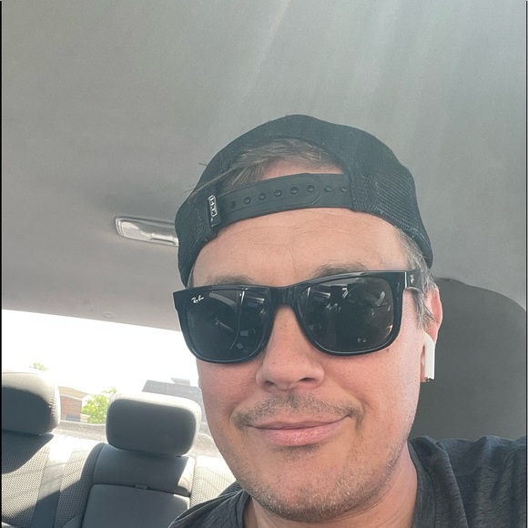 Profile Picture of Scott Inman (@sinman1574) on Poshmark