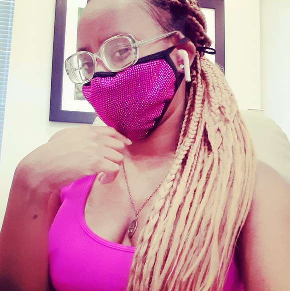 Profile Picture of Kiara shanice Owens (@gorgeouslyreal) on Poshmark