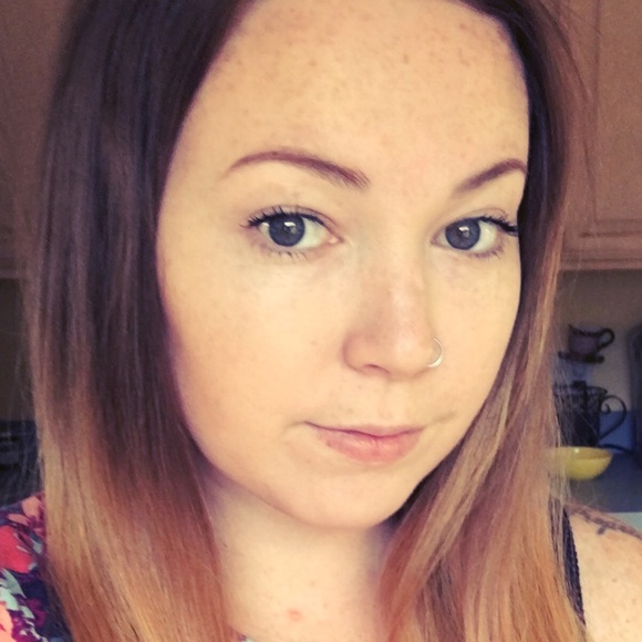 Profile Picture of Katelyn Spurr (@knspurr) on Poshmark