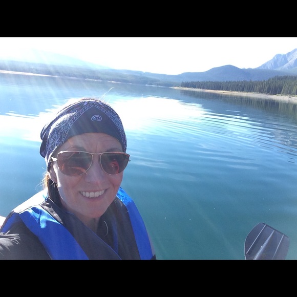 Profile Picture of Lori Kemp (@lmk583) on Poshmark