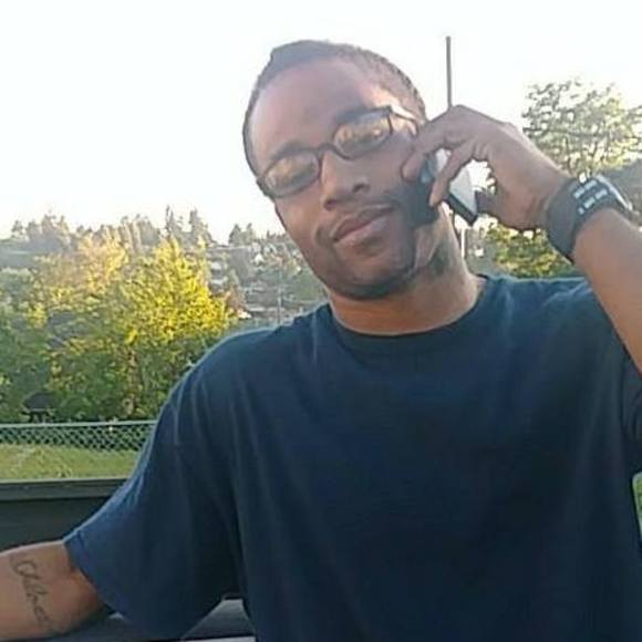 Profile Picture of Drefourlife Drefourlife (@andrep4life) on Poshmark