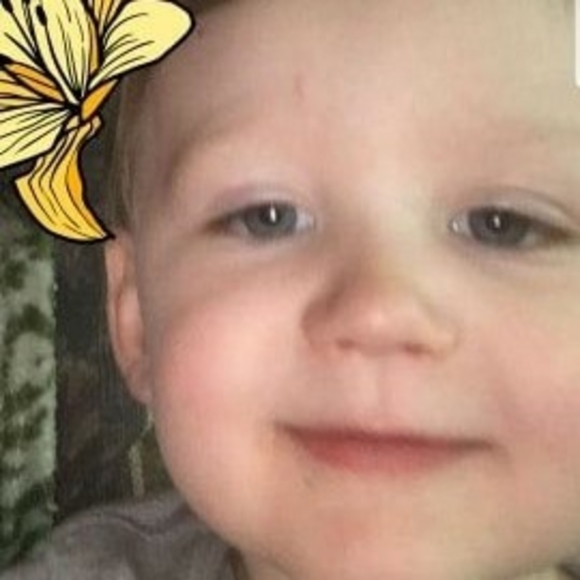 Profile Picture of Lisa Brumbelow (@bearylonle) on Poshmark