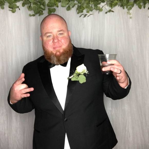 Profile Picture of Mike Shelton (@mikeshelton479) on Poshmark