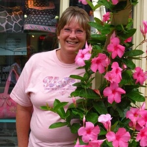 Profile Picture of Lorena Pyhala (@lpyhala) on Myspace