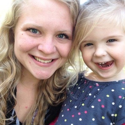 Profile Picture of Jacqueline Nutter (@SingerNutt) on Twitter