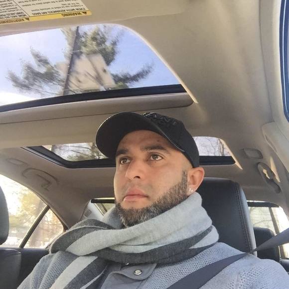 Profile Picture of Jairo Perez (@jairo2383) on Poshmark