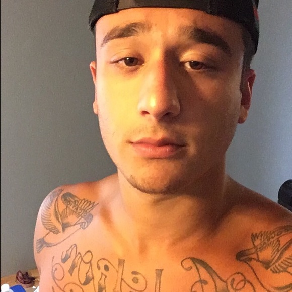 Profile Picture of Santino Pungitore (@pungi122) on Poshmark