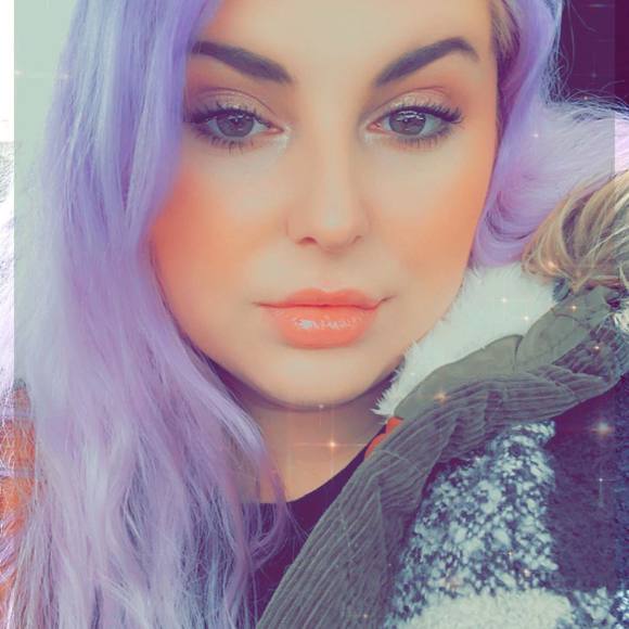Profile Picture of Kaitlyn Tidey (@kaitlynrose15) on Poshmark