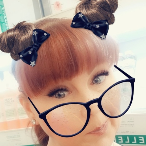 Profile Picture of Heather Heinze (@hmheinze) on Poshmark