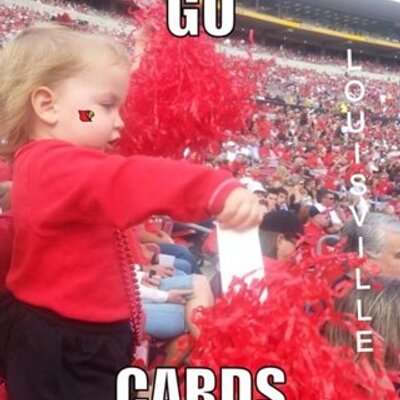 Profile Picture of Lisa (@MommaHoback) on Twitter