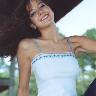 Profile Picture of Sherry Louis (@luvme1012) on Twitter