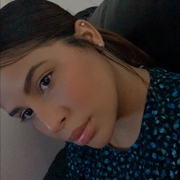 Profile Picture of Dorianny Taveras (@doriannytaveras) on Poshmark