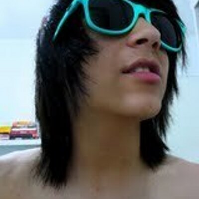 Profile Picture of Chris_lanza (@__farias) on Twitter