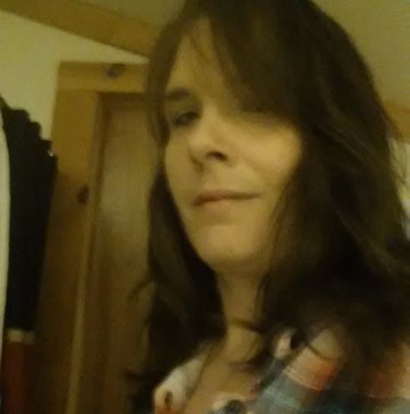 Profile Picture of Debbie Moxham (@zicciah1) on Poshmark