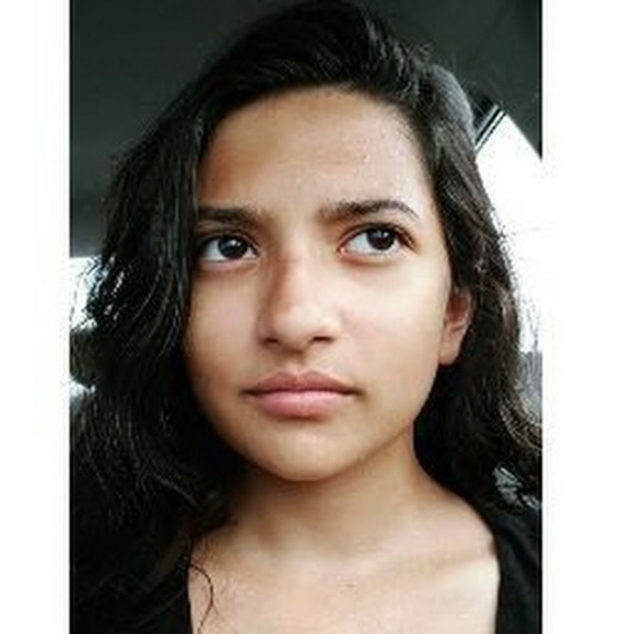 Profile Picture of Katherine Ferdinands (@ritaferdinands) on Poshmark