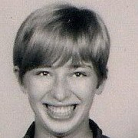 Profile Picture of Shirley Durando (@shirleydurando) on Poshmark