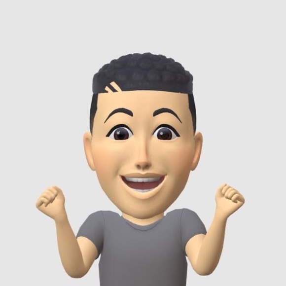 Profile Picture of Ariel Lugo (@ariellugo2311) on Poshmark