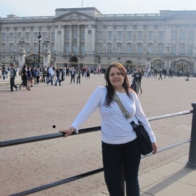 Profile Picture of Janine (Jay) (@Jaaynine) on Twitter