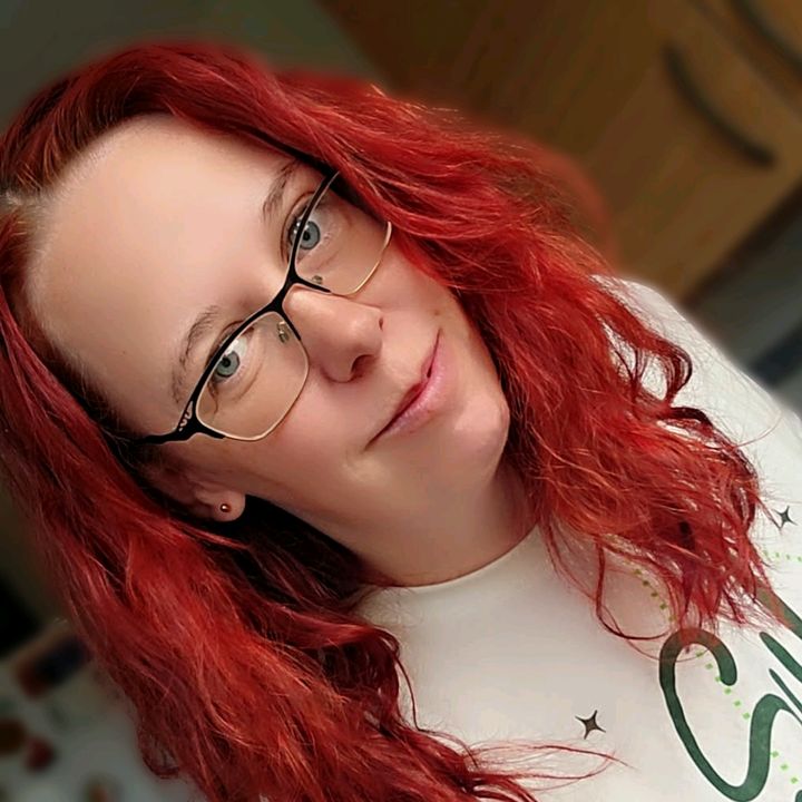 Profile Picture of Danielle Beynon (@sheeomermaid) on Tiktok