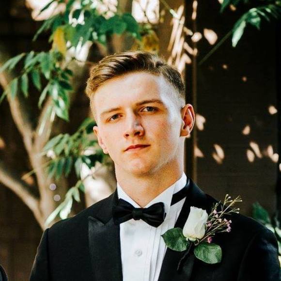 Profile Picture of Matthew Heintzen (@mheintzen) on Poshmark