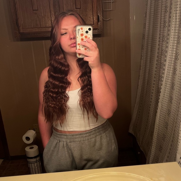 Profile Picture of Jenna Stipes (@jennastipes) on Poshmark
