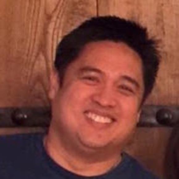 Profile Picture of Joey Sunico (@joeysunico) on Poshmark