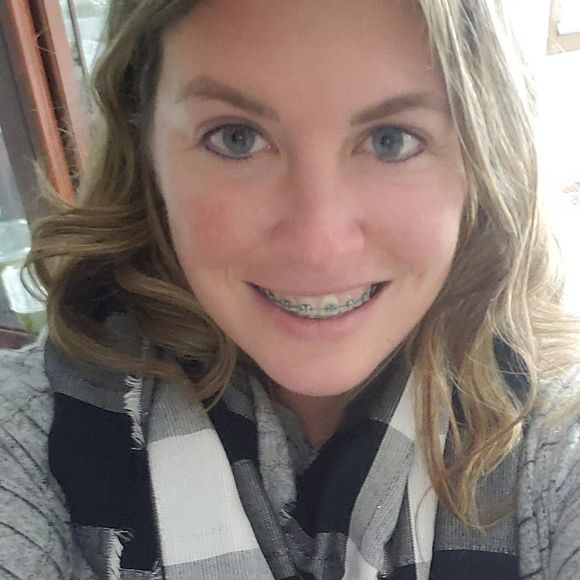 Profile Picture of Jamie Kientzy (@jamie_kientzy) on Poshmark