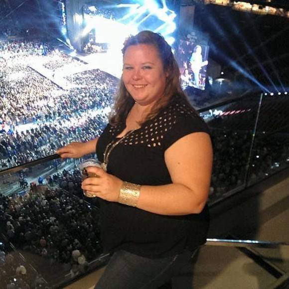 Profile Picture of Michelle Heick (@chevybynature17) on Poshmark