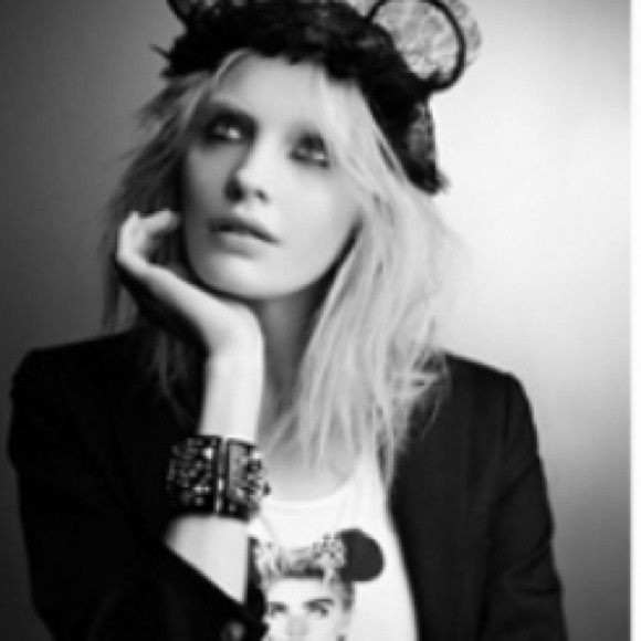 Profile Picture of Catherine Bradley (@cbradley722) on Poshmark