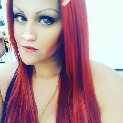 Profile Picture of 🔪🔥Diane Flores🔥🔪 (@diane_Colora) on Twitter