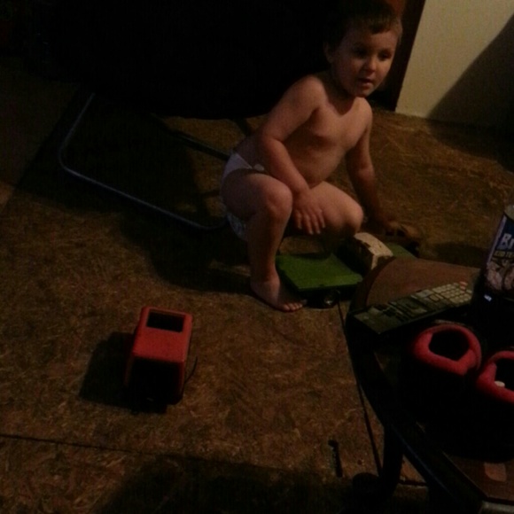 Profile Picture of Tori Brenner (@blunts) on Poshmark