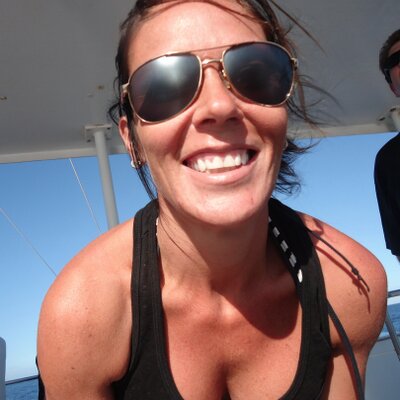 Profile Picture of Nancy Hanley-Wroble (@forevertealpam) on Twitter