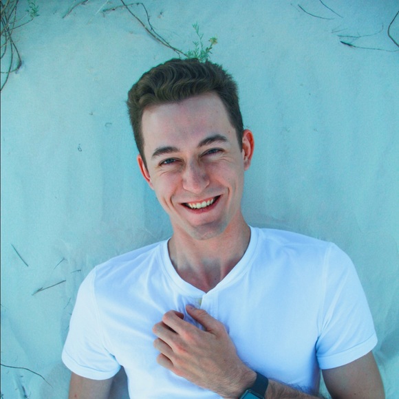 Profile Picture of Chris Angel (@madforyourtouch) on Poshmark