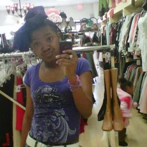 Profile Picture of Kenya Henson (@onlyfiresmebecuzimhot) on Myspace