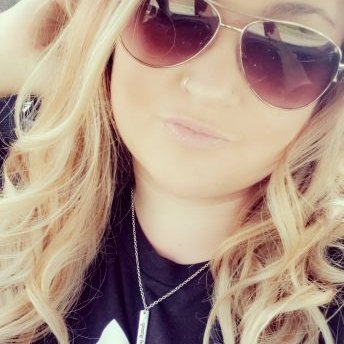 Profile Picture of Rachel Adair (@RachelAdair17) on Twitter
