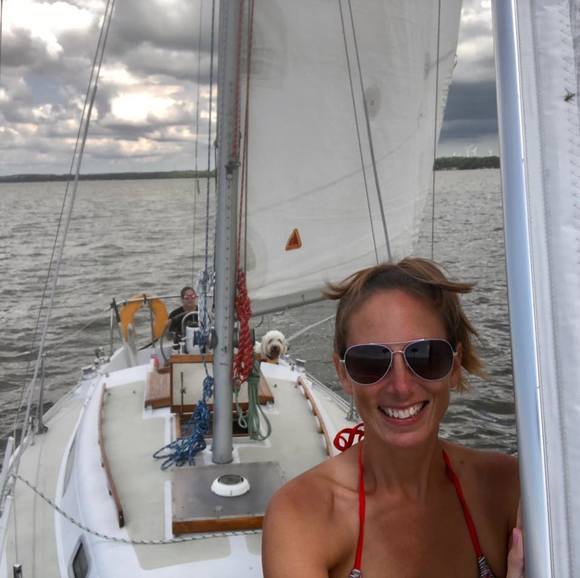 Profile Picture of Rachel Perschke (@sailorkid) on Poshmark