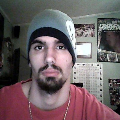 Profile Picture of Travis Squires (@TravSquires) on Twitter