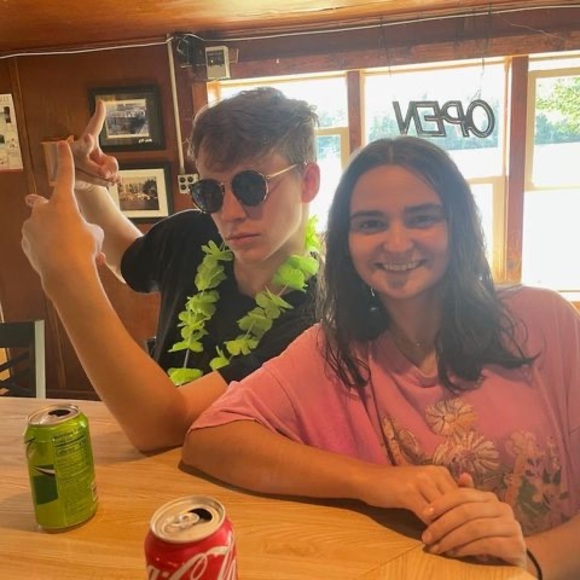 Profile Picture of William Craker (@williamcraker) on Poshmark