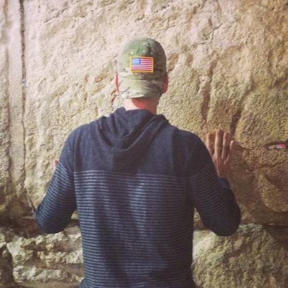 Profile Picture of Joseph Strauss (@joeystrauss) on Poshmark