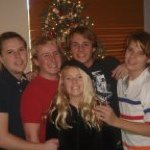 Profile Picture of Lisa Calvert (@pickapeck_ofperfectpupils) on Instagram