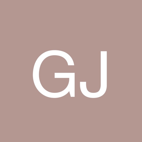 Profile Picture of Gabrielle Jacoby (@gabriellejacoby) on Poshmark