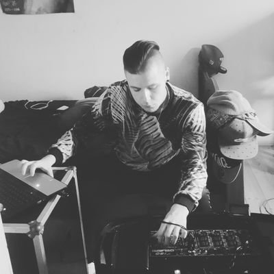 Profile Picture of DJ Dylan Breen Broderick (@DylanBreen31) on Twitter