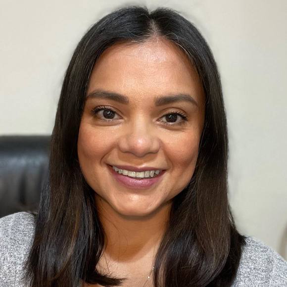 Profile Picture of Frankie Mossman (@mossmanf) on Poshmark