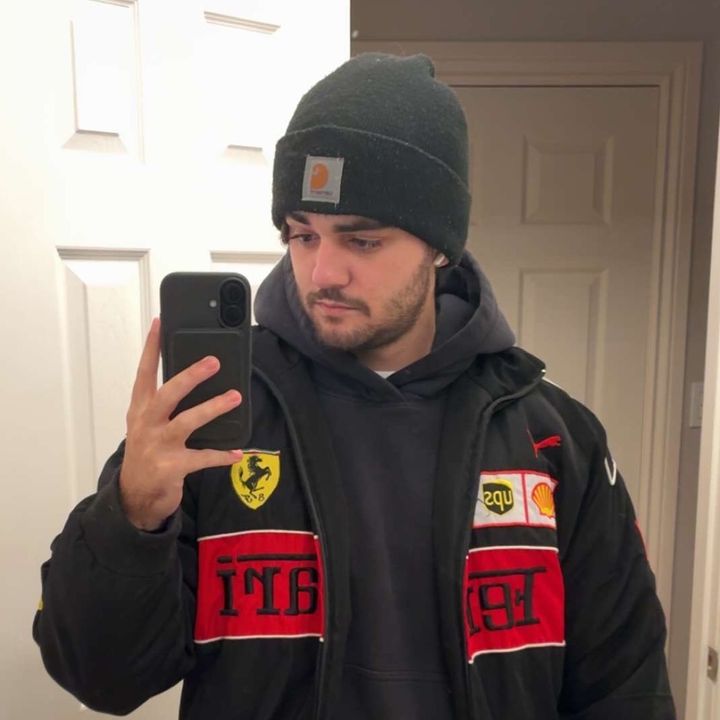 Profile Picture of julianbett (@julianbett.f1) on Tiktok