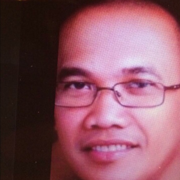 Profile Picture of James Ranay (@jamesjamesran) on Poshmark