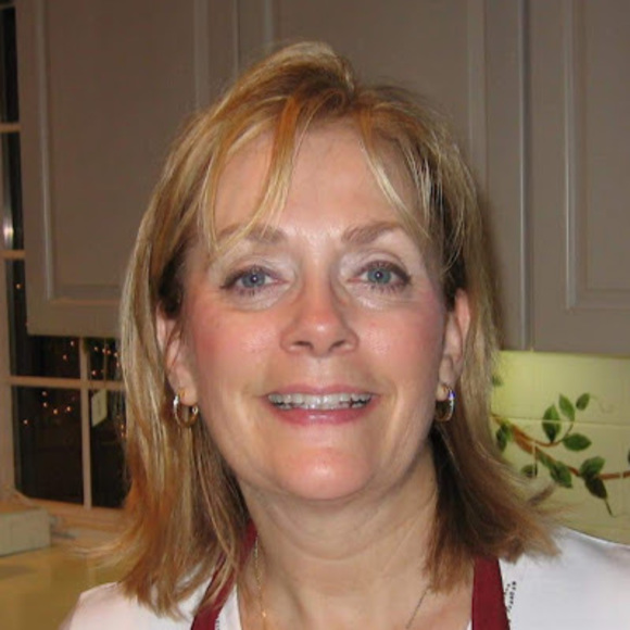 Profile Picture of Pamela Guzzetta (@pwillop) on Poshmark