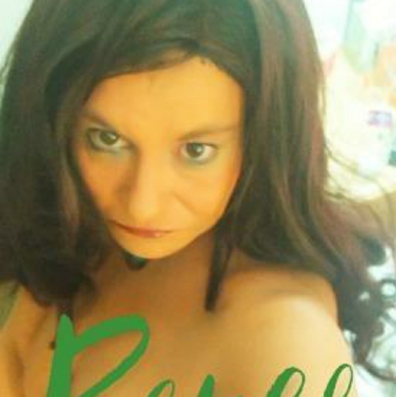 Profile Picture of Renee Roncone (@reneeroncone) on Poshmark