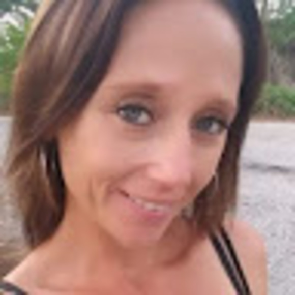 Profile Picture of Jessica Frelich (@jessica_frelich) on Poshmark