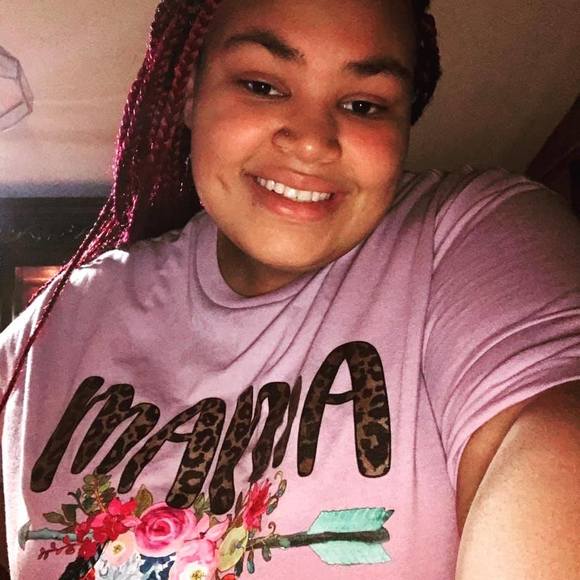 Profile Picture of Crystal Asher (@crystalasher551) on Poshmark