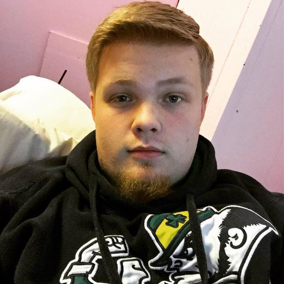 Profile Picture of Kevin Knight (@kknight449) on Poshmark